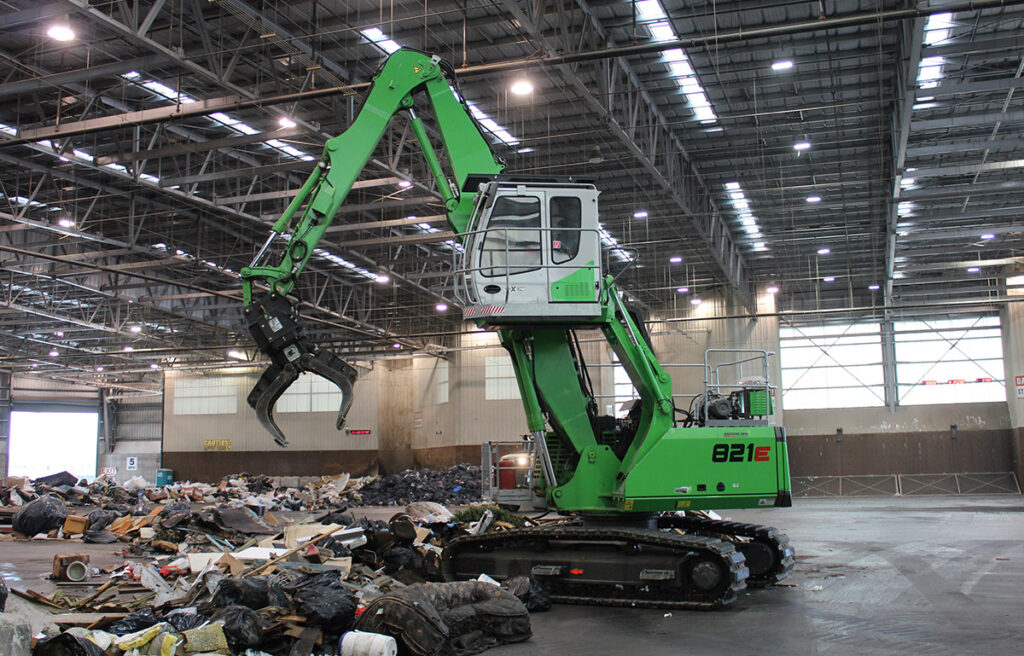 821 R-HD E-series in Material Handlers by Sennebogen