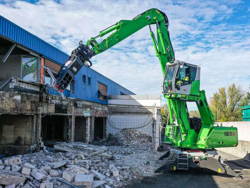 825 R-HD E-series in Material Handlers by Sennebogen